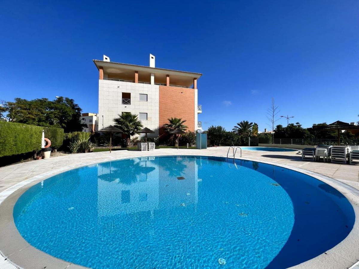 Albufeira Modern 4 With Pool By Homing Appartement Buitenkant foto