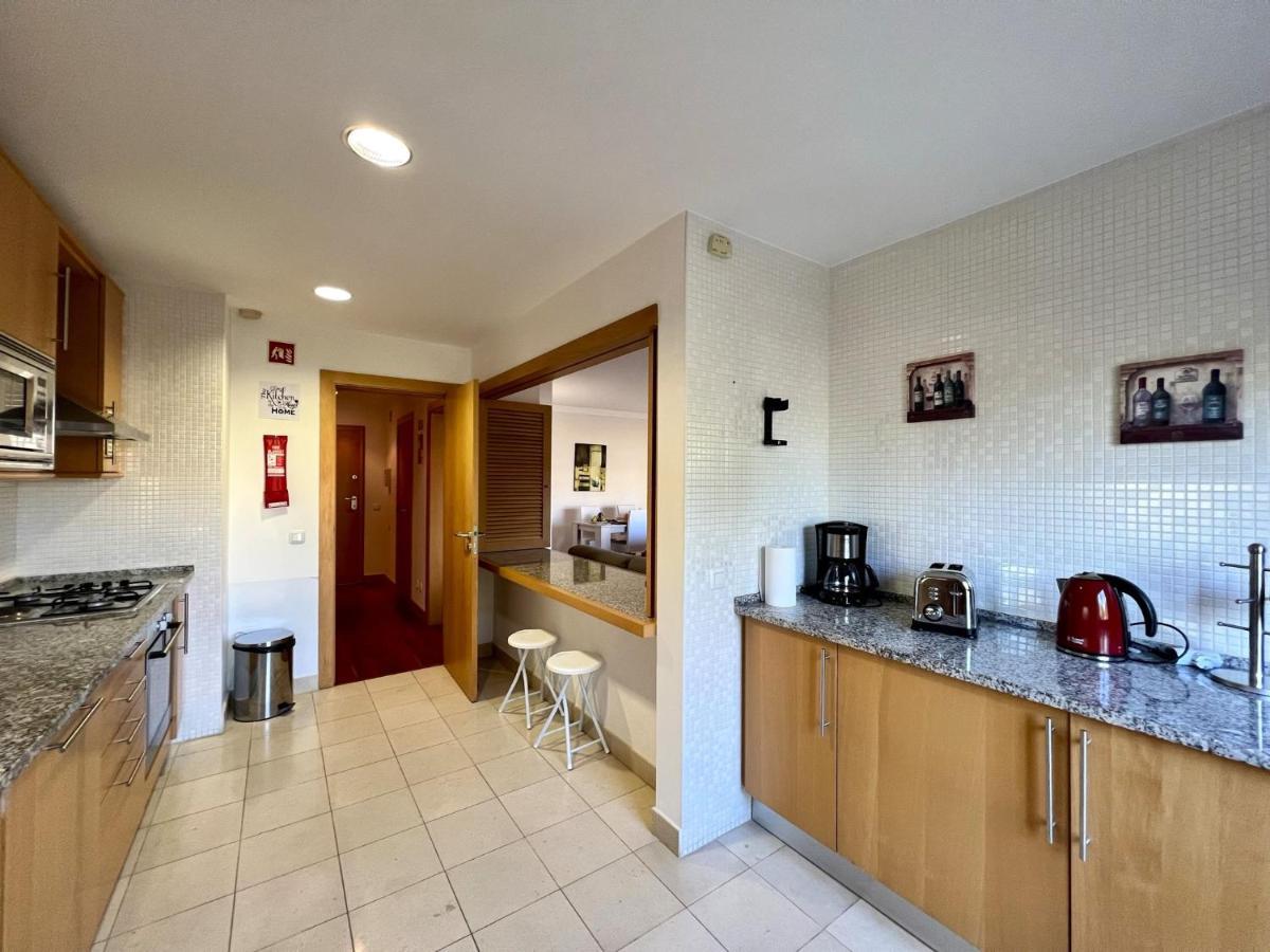 Albufeira Modern 4 With Pool By Homing Appartement Buitenkant foto